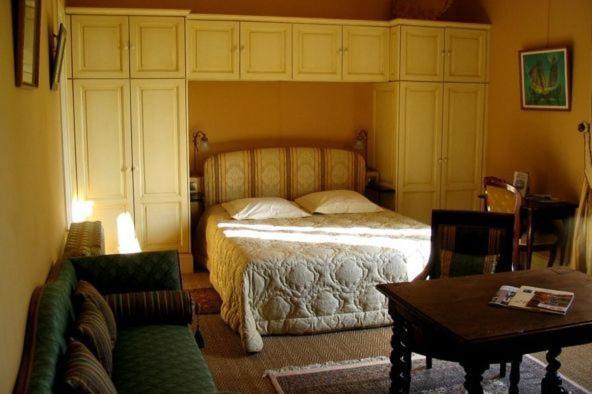 Chateau Belles Graves Bed and Breakfast Pomérols Rum bild